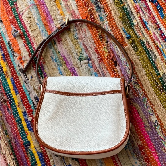 Dooney & Bourke White and tan purse. - Picture 7 of 8